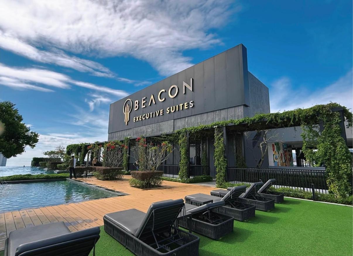 Beacon Executive Suite - City View - By Iz 乔治敦 外观 照片